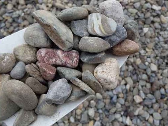 Bulk 3/4 inch river rock stones