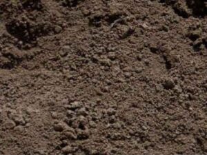 Topsoil and compost mix for bulk delivery in Maryland and Virginia
