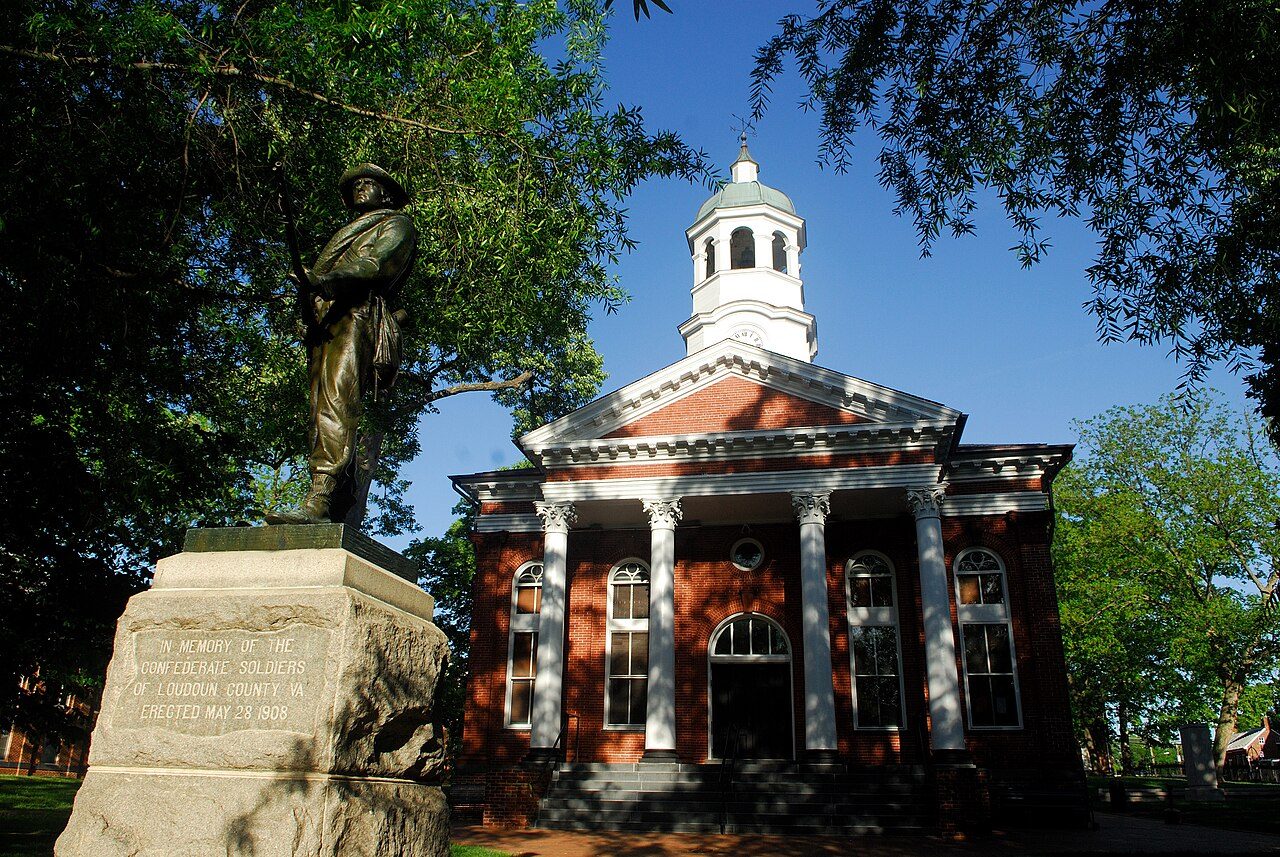 Red-brick Loudoun County Courthouse with its white cupola in downtown Leesburg