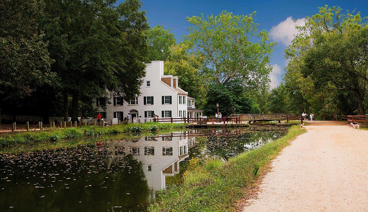Great Falls Tavern beside the C&O Canal in Potomac